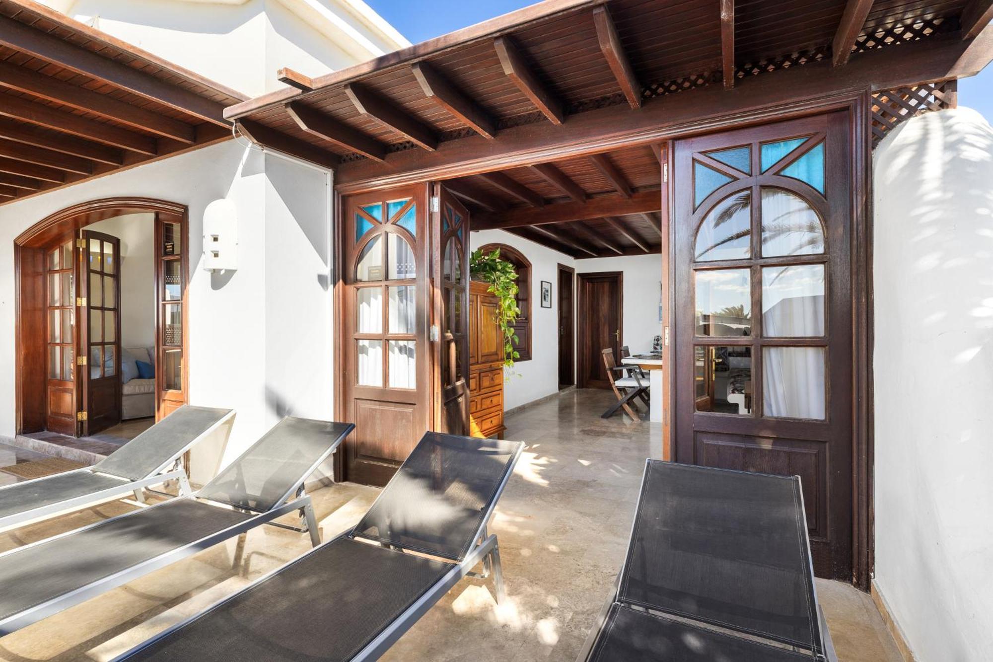 Villa Helen Playa Blanca  Luaran gambar